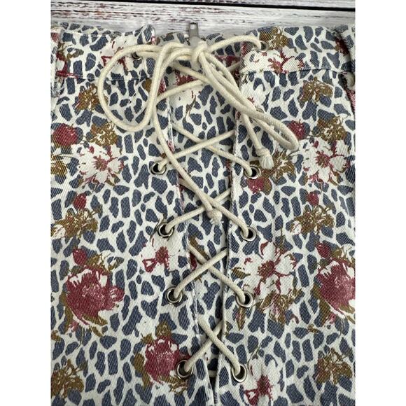 Umgee Floral Tie Front High Waisted Skirt size Large - Picture 5 of 14
